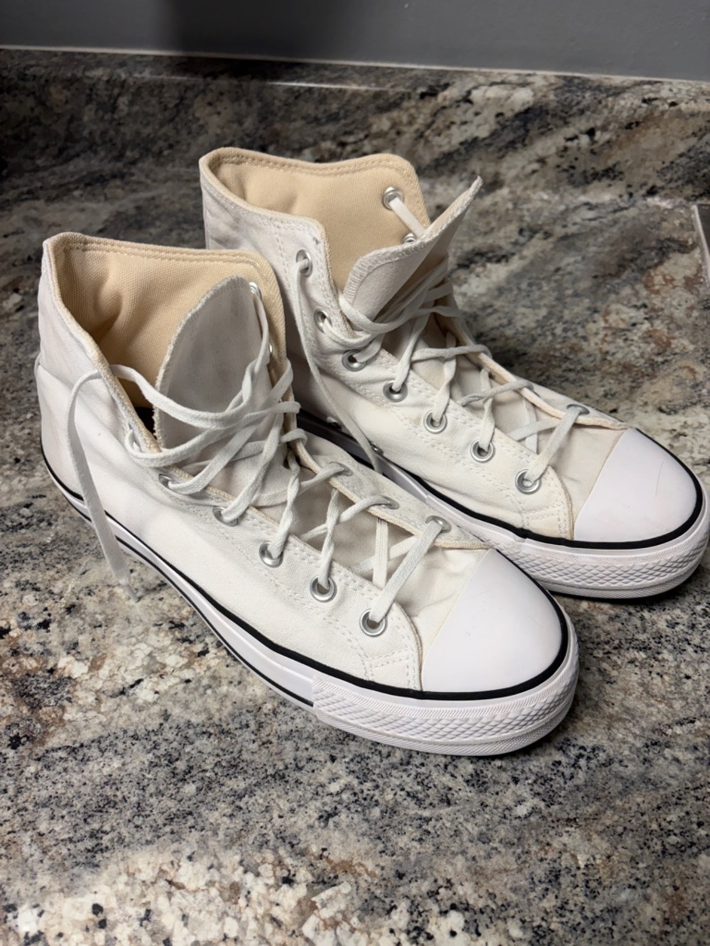 Converse Chuck Taylor High-Top Canvas Sneakers White with Black Stripe